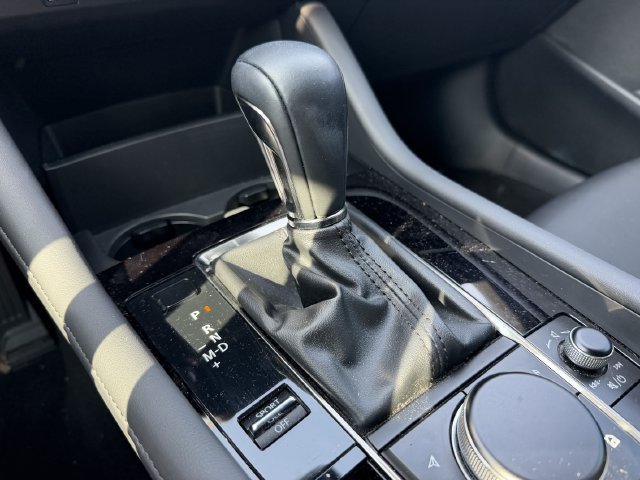 Used 2019 MAZDA MAZDA3 Hatchback w/ Preferred Package FWD image 22
