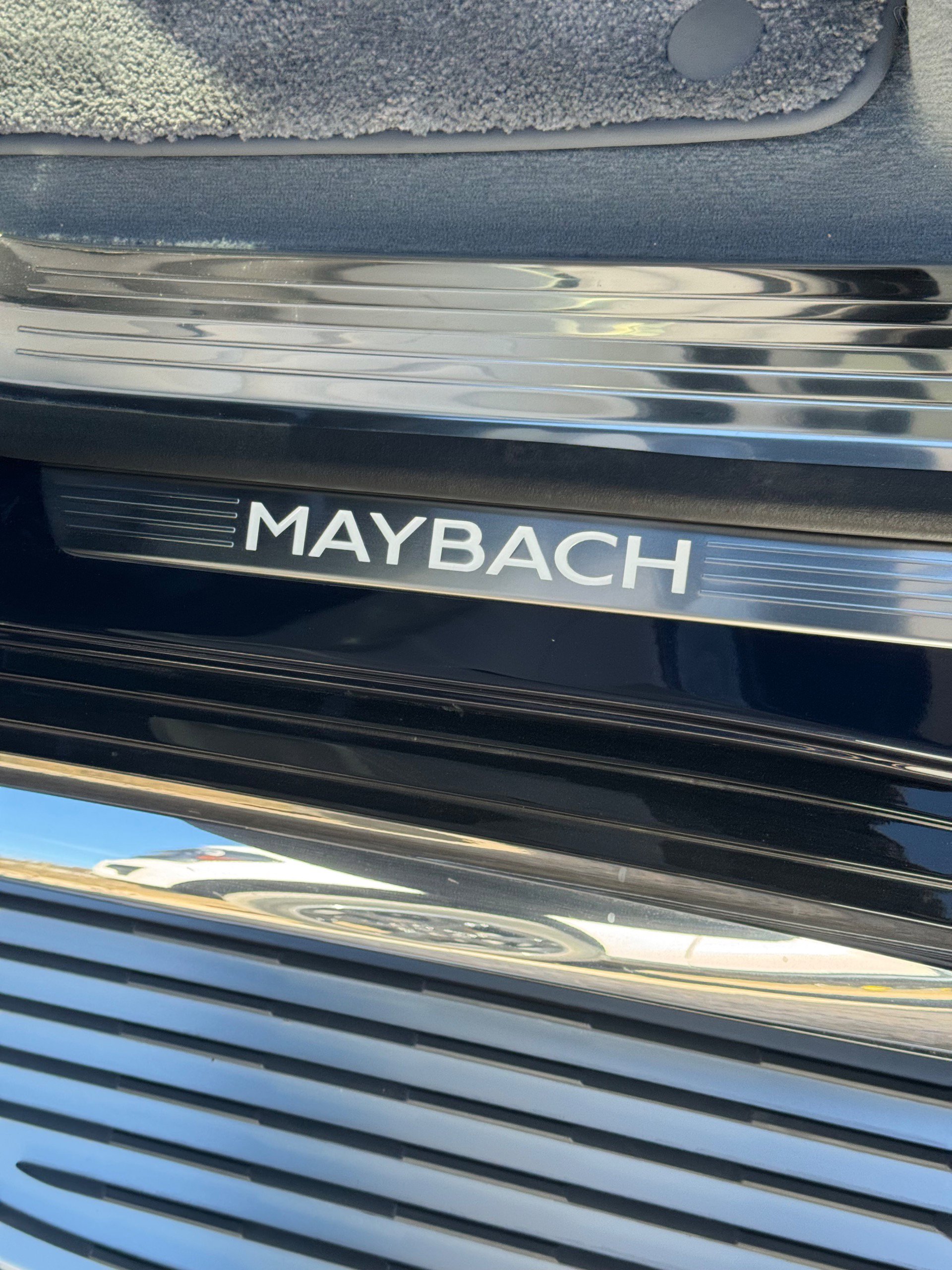 Used 2024 Mercedes-Benz Maybach GLS 600 4MATIC image 13