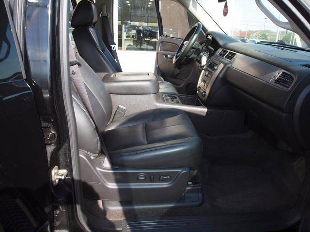 Used 2012 Chevrolet Tahoe LT w/ Suspension Package, Off-Road AWD/4WD image 6