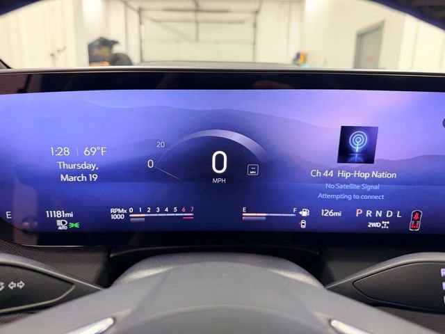 Certified 2025 Buick Enclave Sport Touring image 11