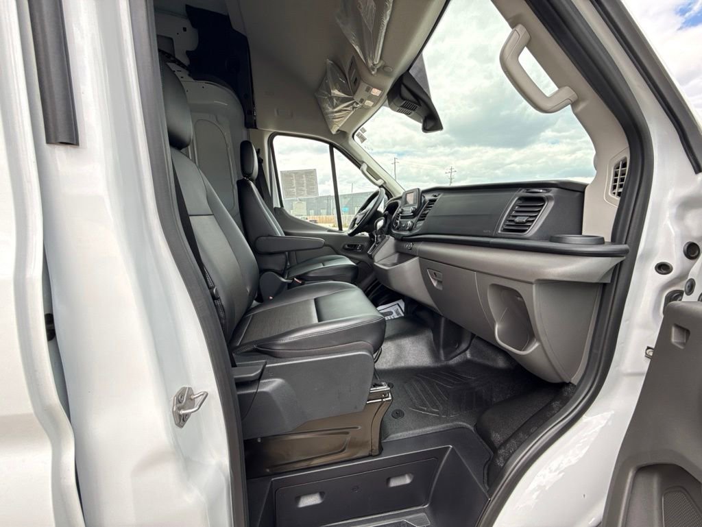 Used 2022 Ford Transit 350 148 High Roof Extended DRW RWD image 16