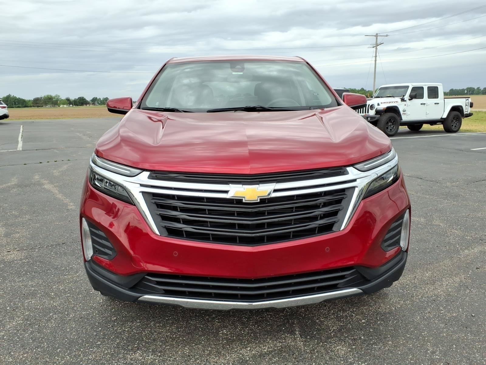 Used 2024 Chevrolet Equinox LT w/ LPO, Floor Liner Package FWD image 8