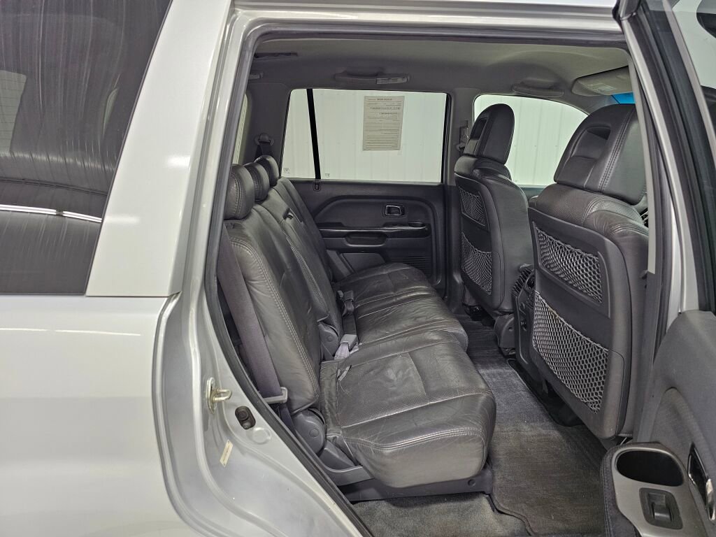 Used 2004 Honda Pilot EX image 19
