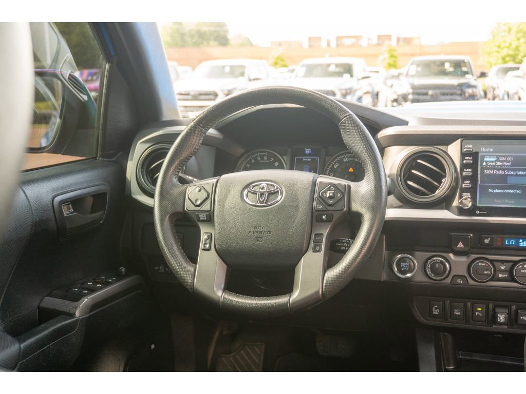 Used 2020 Toyota Tacoma TRD Sport w/ TRD Premium Sport Package AWD/4WD image 21