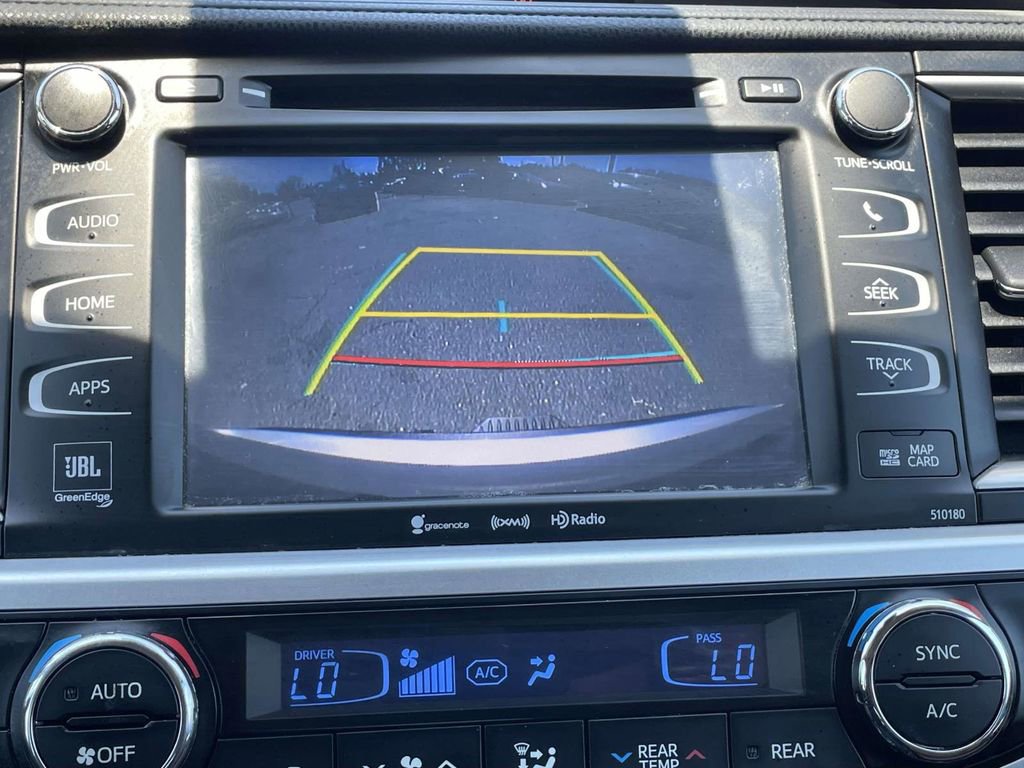 Used 2018 Toyota Highlander Limited AWD/4WD image 33