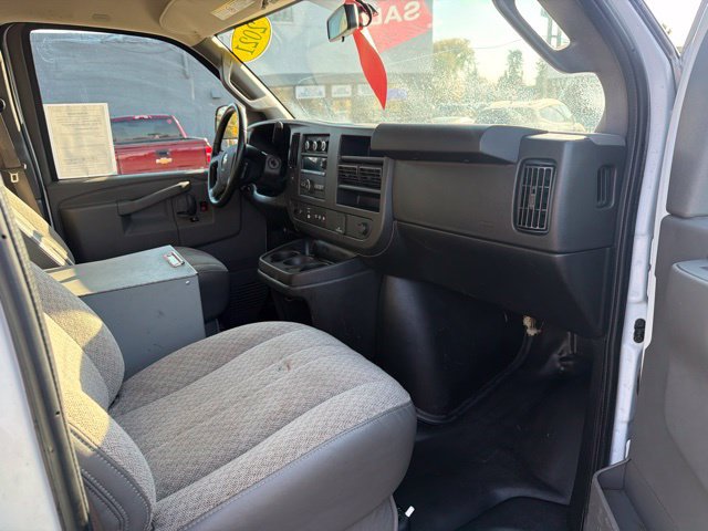 Used 2021 Chevrolet Express 2500 w/ Driver Convenience Package RWD image 9