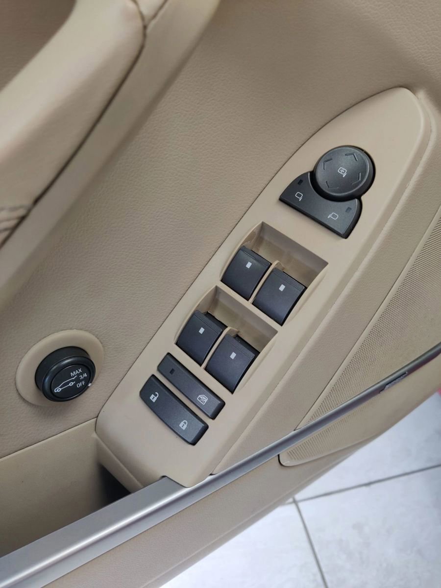 Used 2012 Cadillac CTS Luxury image 28