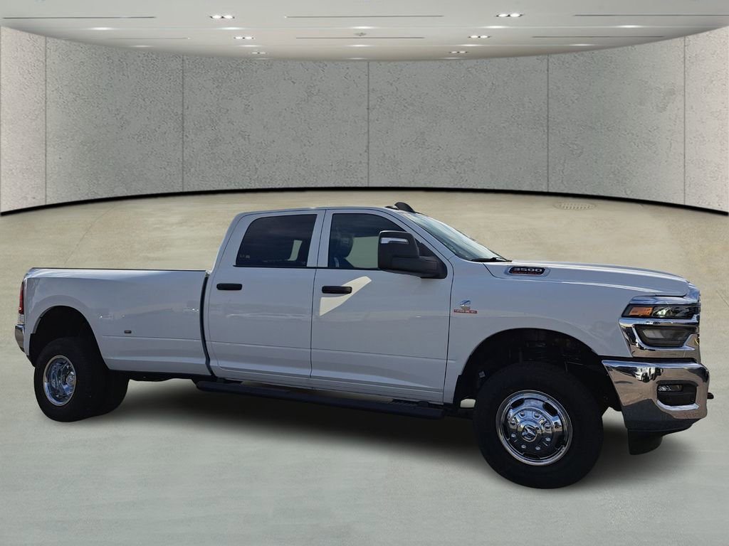 New 2026 RAM 3500 Tradesman AWD/4WD image 3