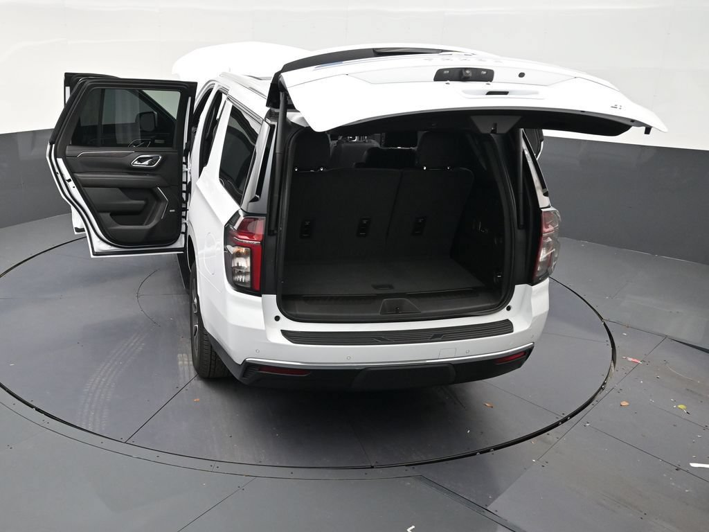 Used 2024 Chevrolet Tahoe LT w/ LT Signature Package RWD image 32