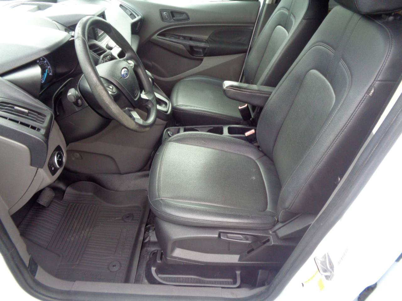 Used 2019 Ford Transit Connect XL FWD image 24