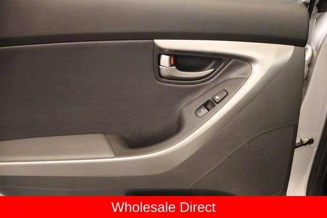 Used 2013 Hyundai Elantra Limited image 26