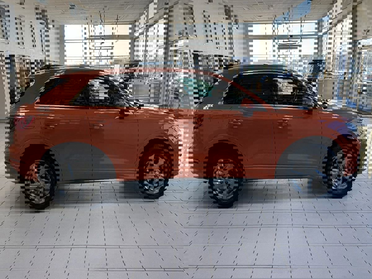 Used 2020 Audi Q3 2.0T Premium AWD/4WD image 6