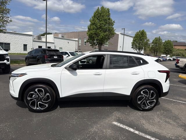 New 2026 Chevrolet Trax RS FWD image 8