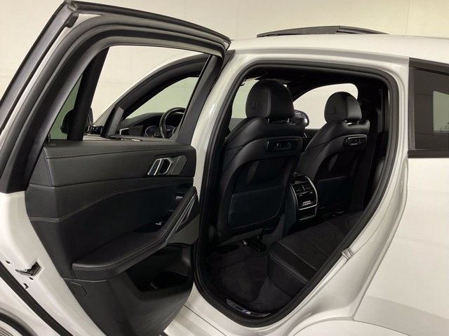 Certified 2023 BMW X6 xDrive40i w/ M Sport Package AWD/4WD image 34