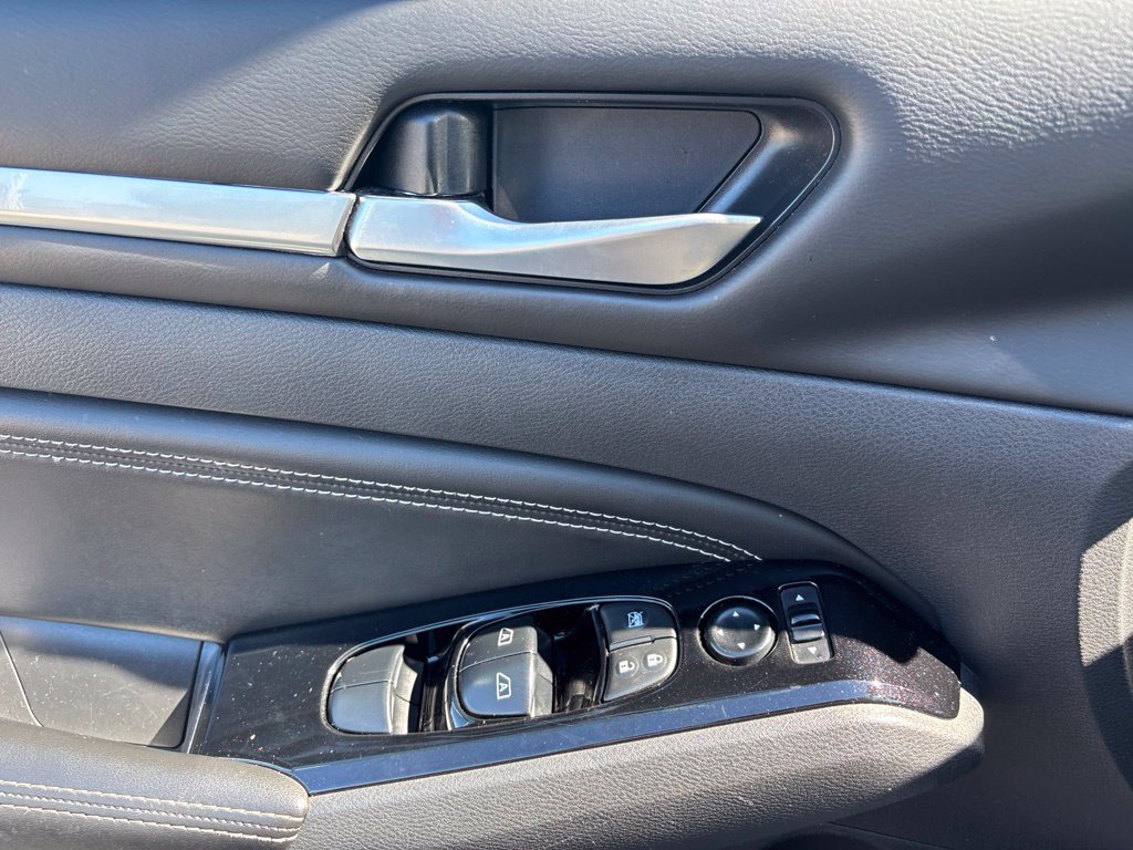 Used 2022 Nissan Altima 2.5 SL FWD image 14
