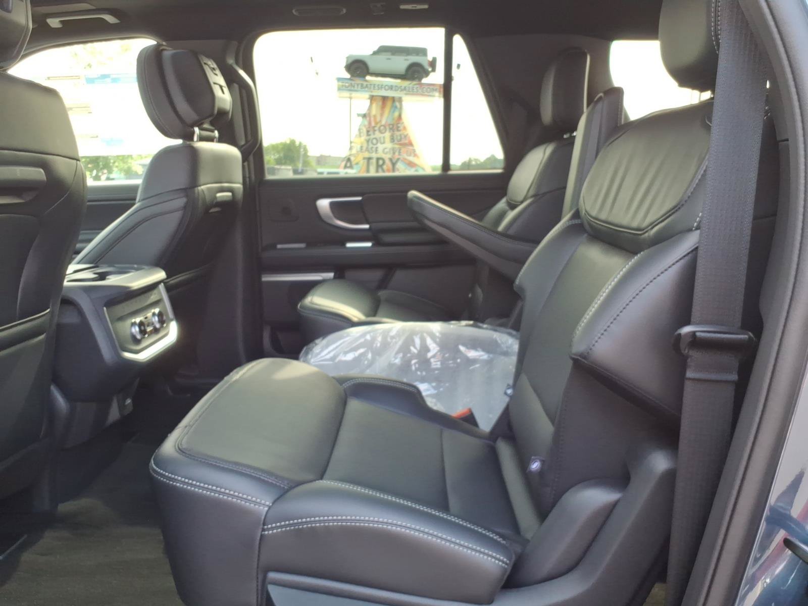 New 2027 Ford Expedition Max Platinum w/ Stealth Appearance Package AWD/4WD image 13