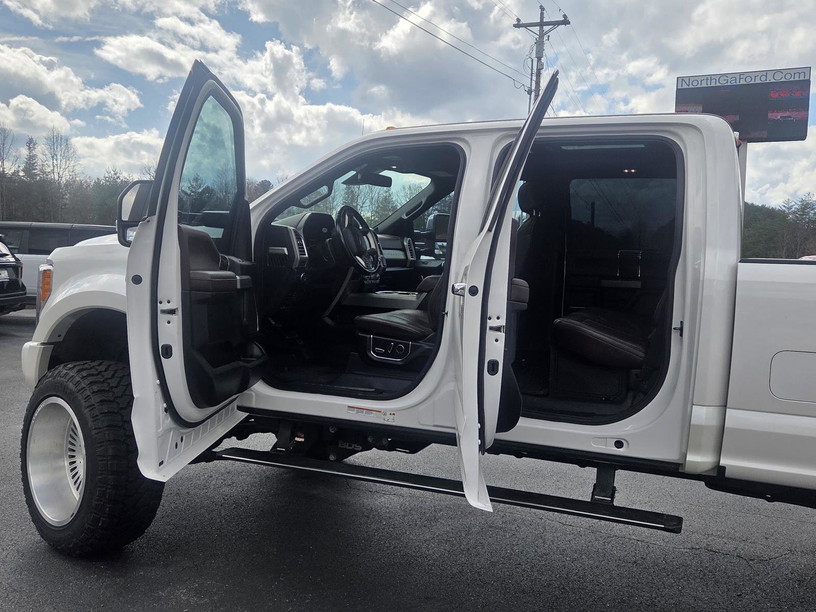 Used 2017 Ford F450 Platinum w/ Platinum Ultimate Package image 8