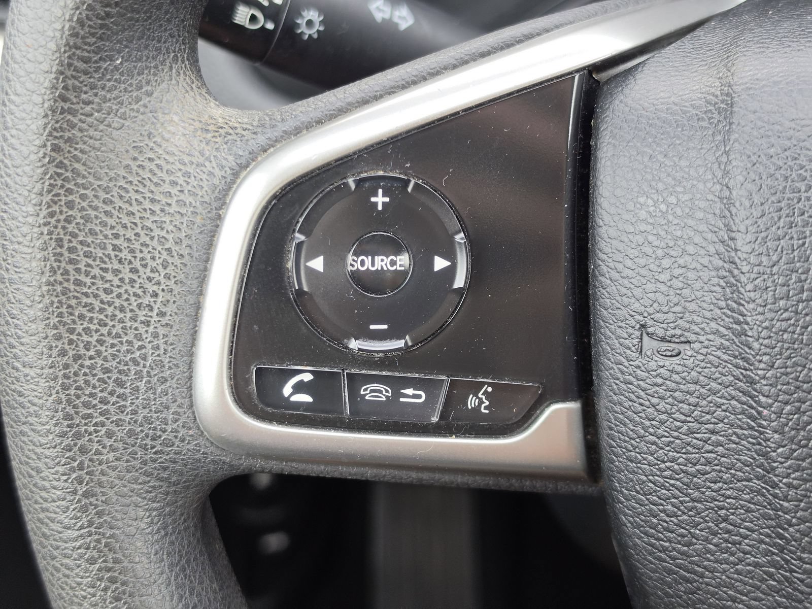 Used 2017 Honda CR-V LX image 17