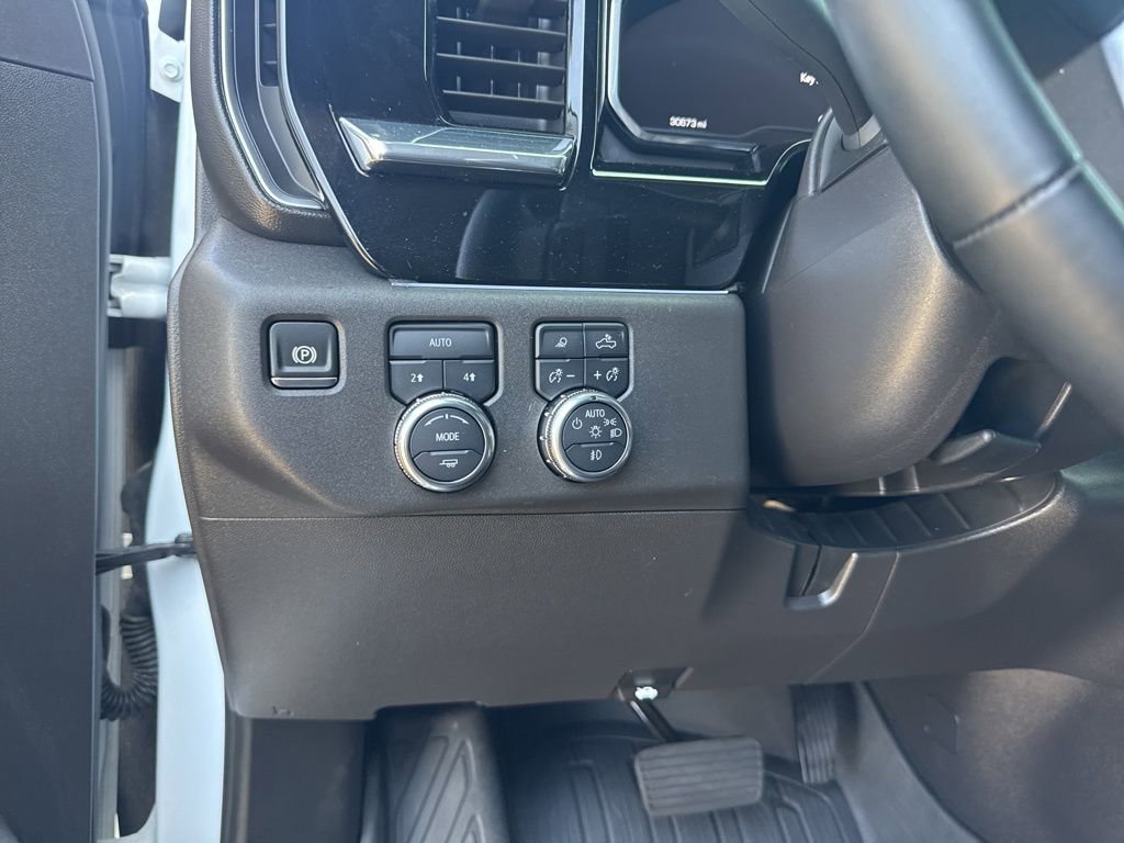 Used 2024 GMC Sierra 1500 Elevation w/ Elevation Premium Package image 7