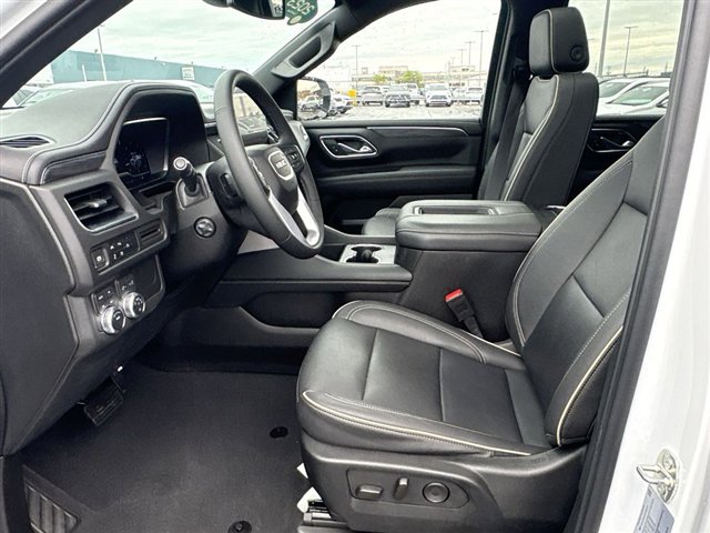 Certified 2023 GMC Yukon SLT w/ SLT Premium Package AWD/4WD image 20