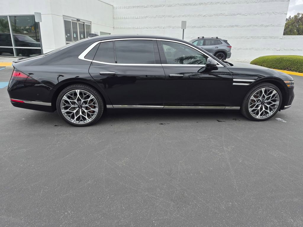 Used 2023 Genesis G90 3.5T AWD/4WD image 8