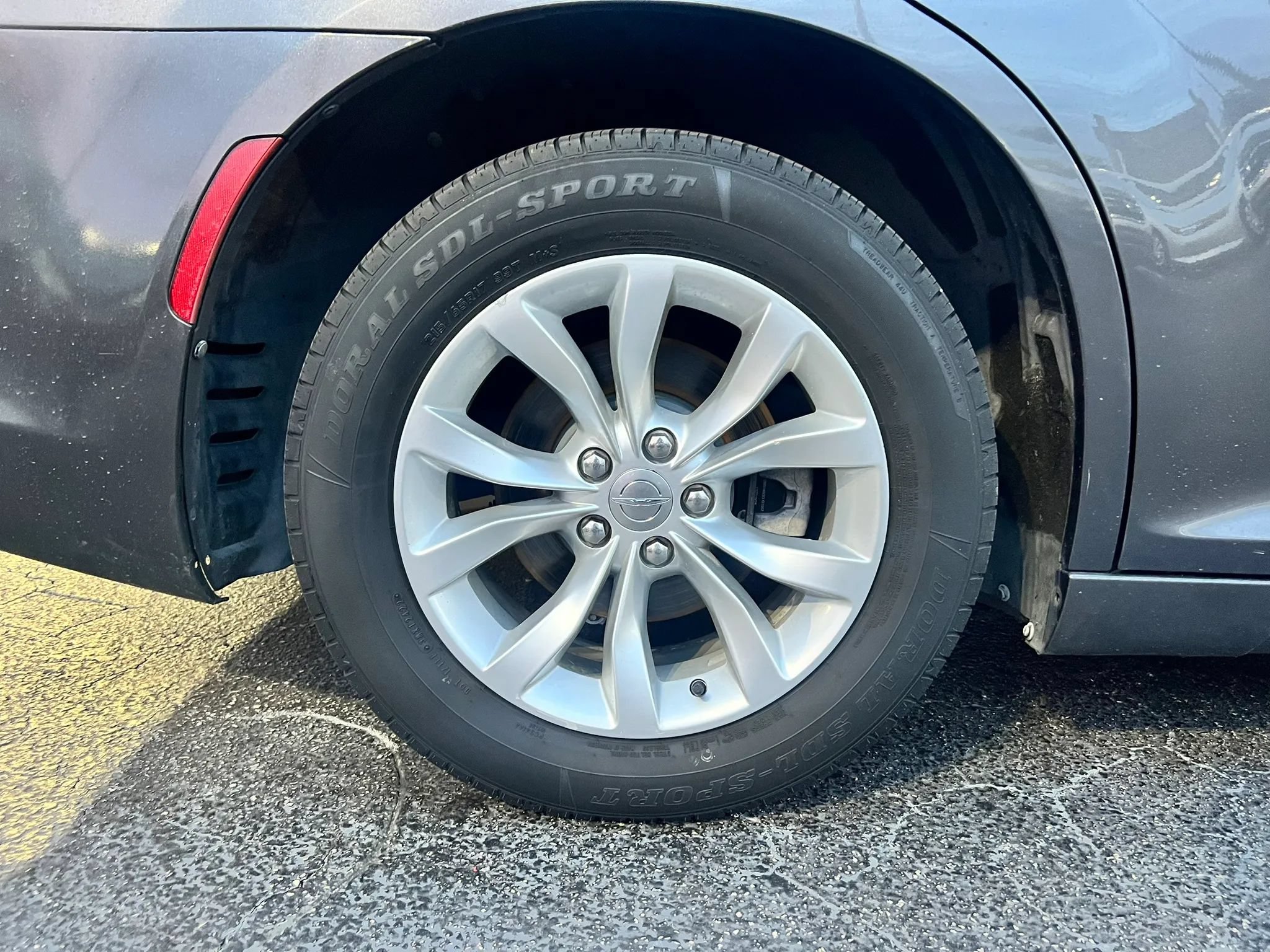 Used 2016 Chrysler 300 Limited RWD image 24