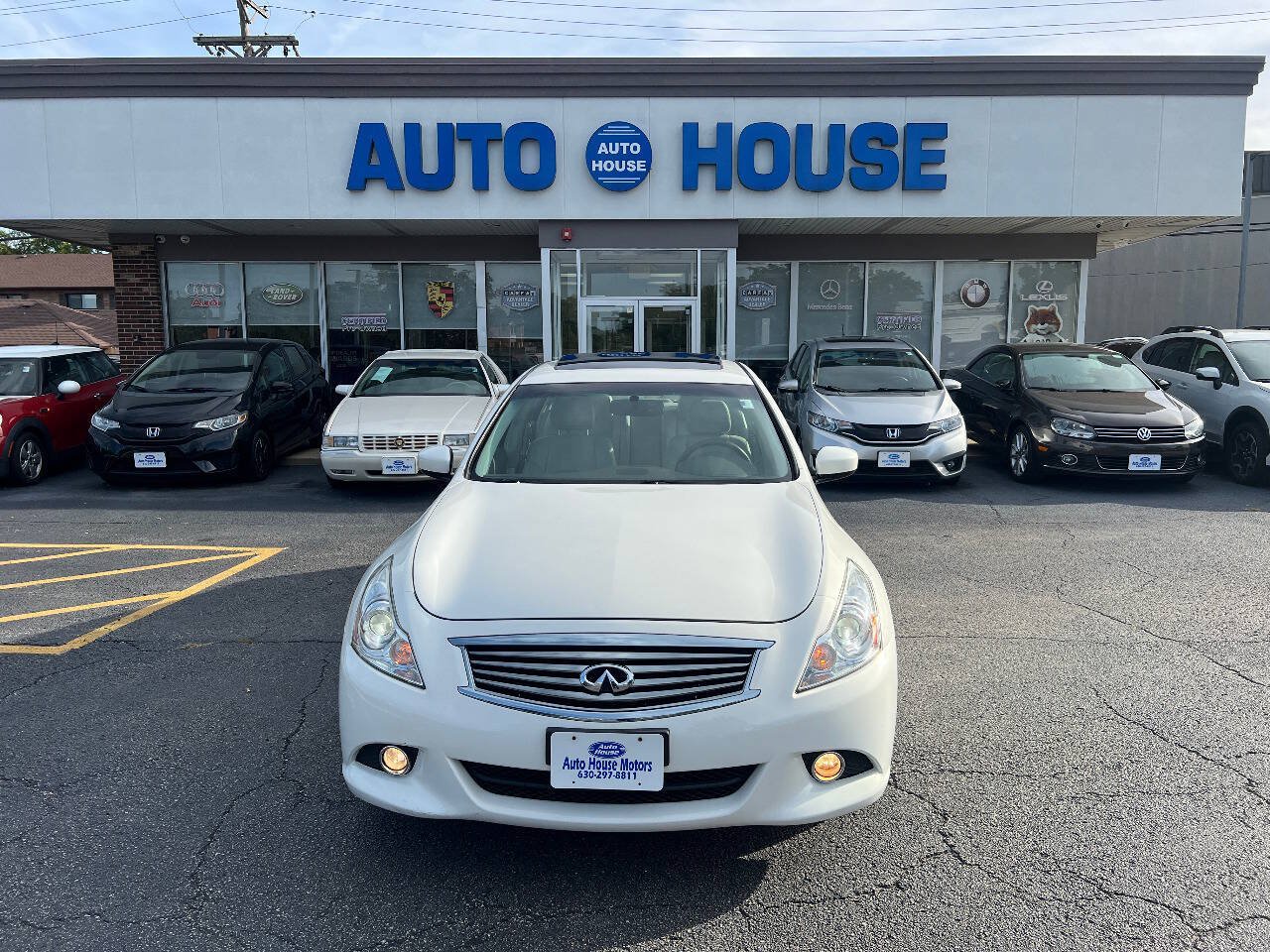 Used 2011 INFINITI G37 x Sedan w/ Premium Pkg AWD/4WD image 2