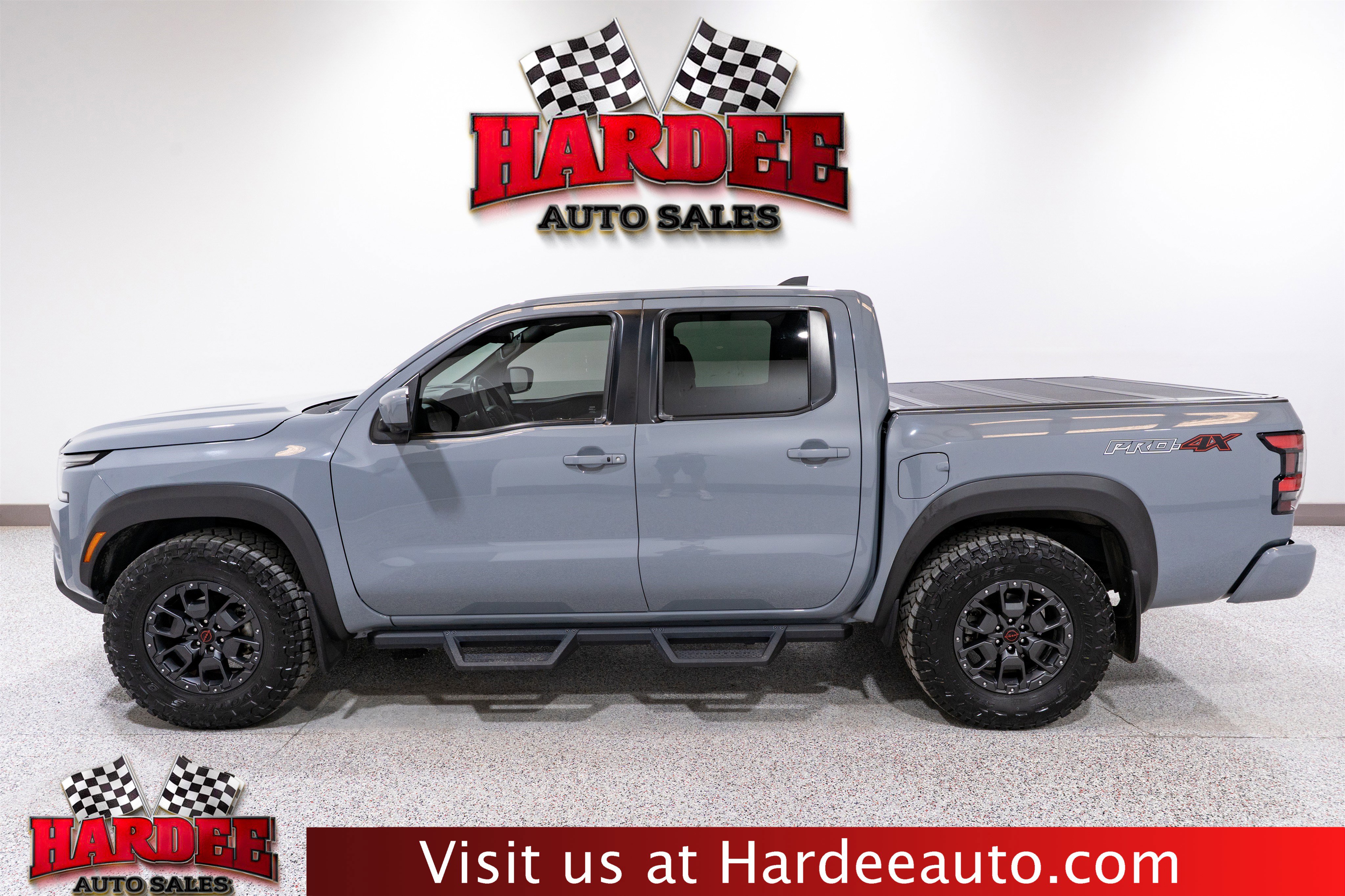 Used 2023 Nissan Frontier PRO-4X w/ Pro-4X Premium Package image 1
