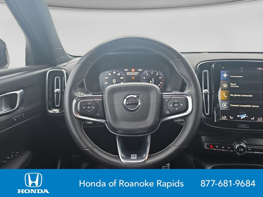 Used 2020 Volvo XC40 T4 R-Design w/ Protection Package Premier FWD image 13