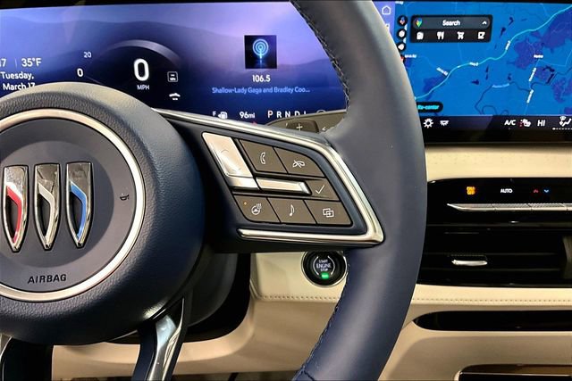 Used 2025 Buick Enclave Avenir image 28