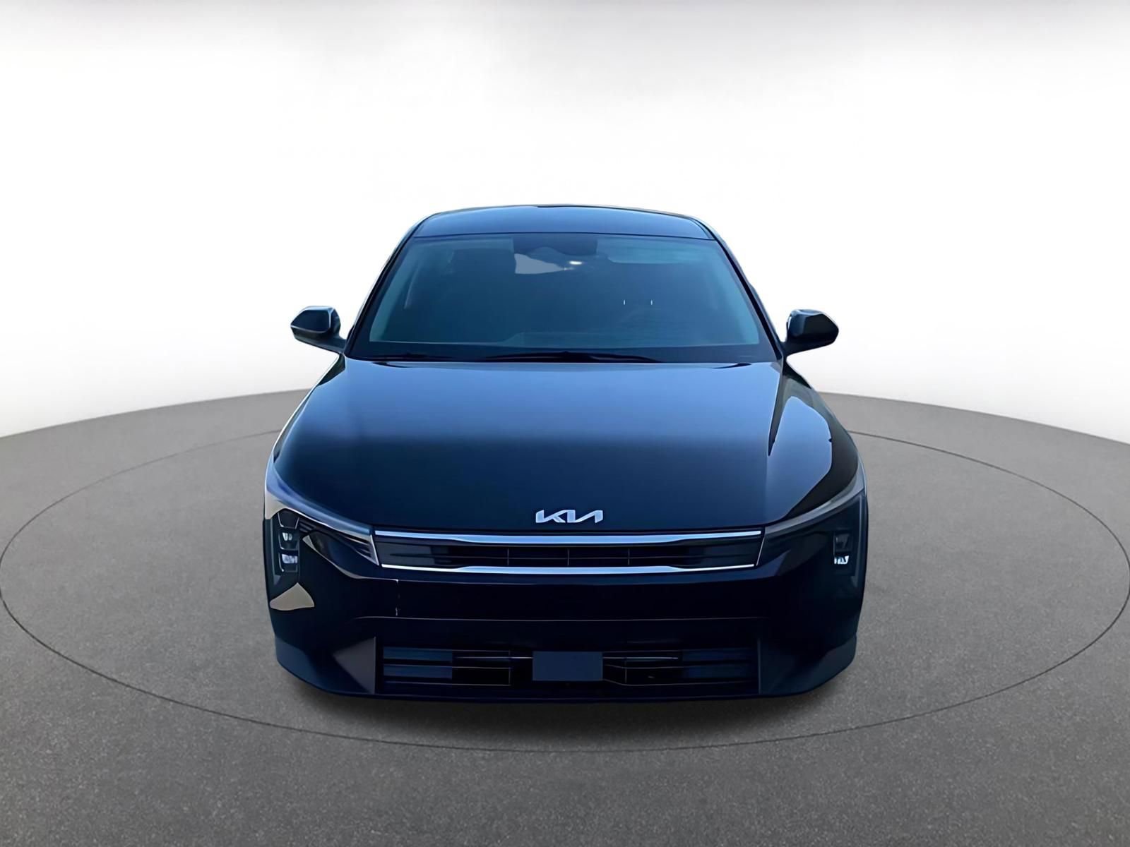 Used 2025 Kia K4 LXS image 4