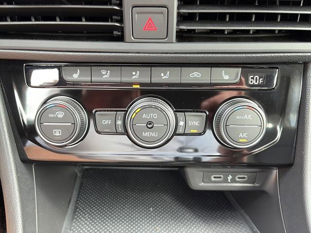 Used 2022 Volkswagen Jetta SE image 22