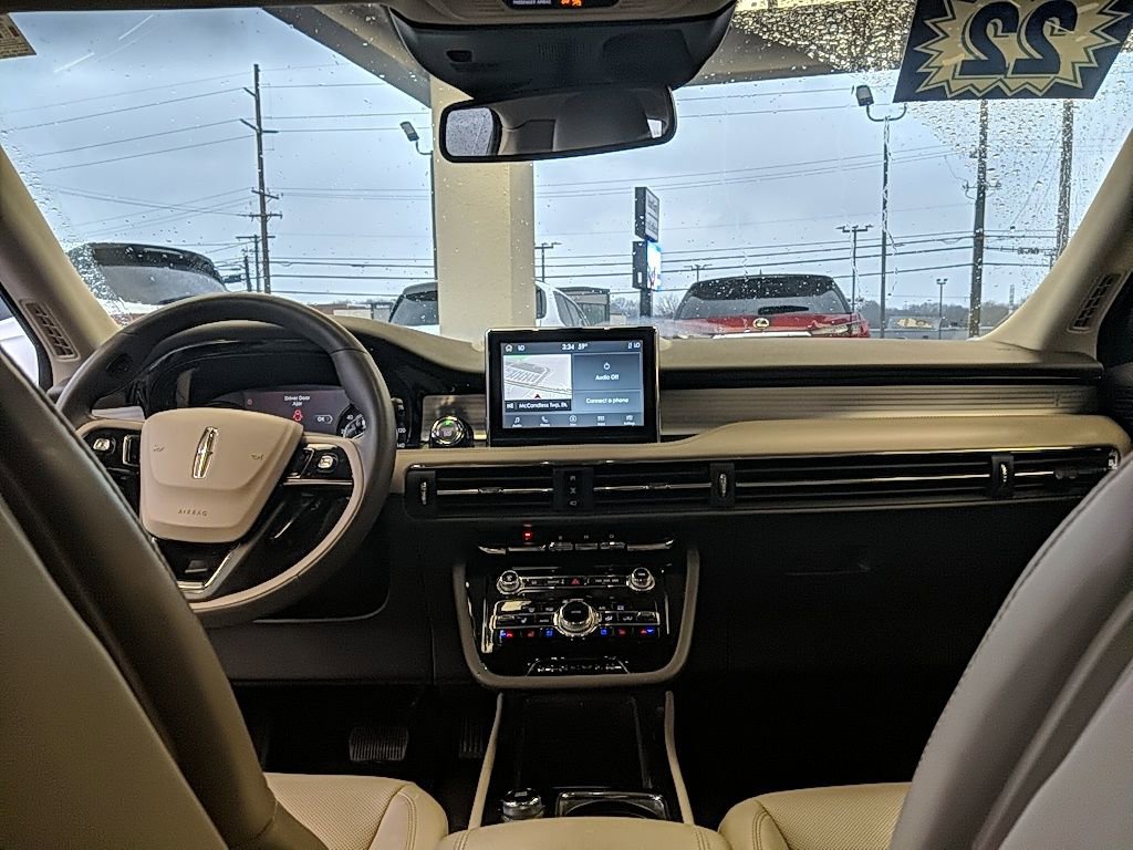 Certified 2022 Lincoln Corsair AWD w/ Equipment Group 101A image 12