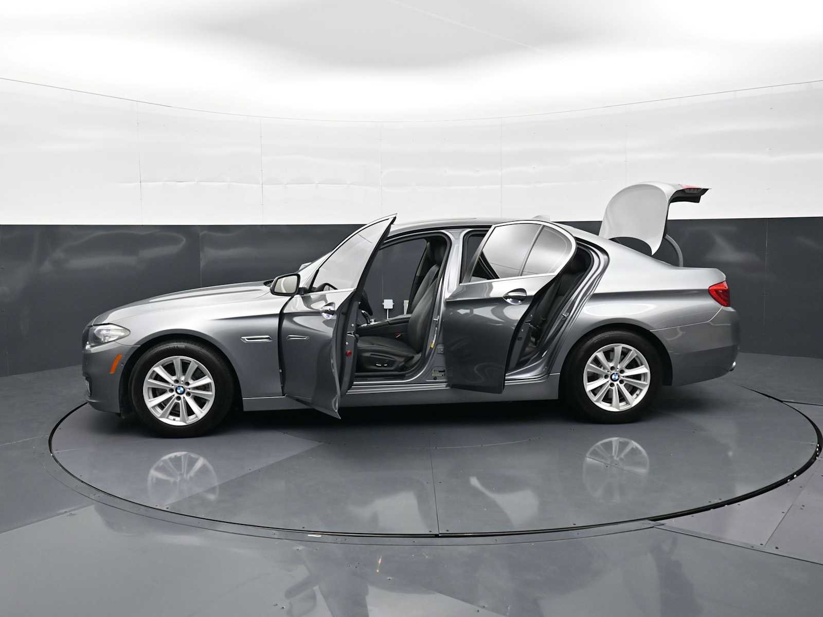 Used 2015 BMW 528i Sedan RWD image 36