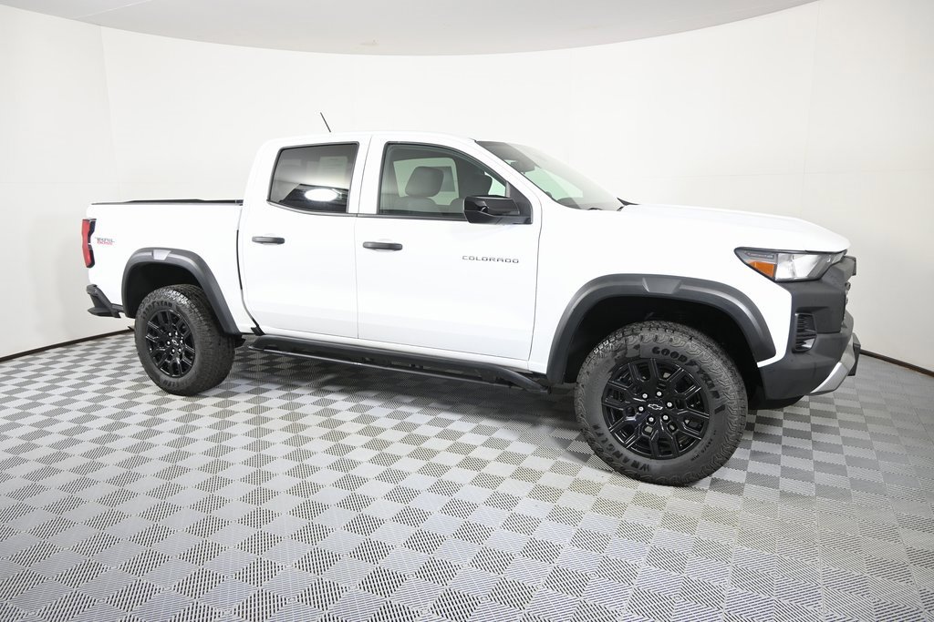 Used 2024 Chevrolet Colorado Trail Boss w/ Advanced Trailering Package image 9