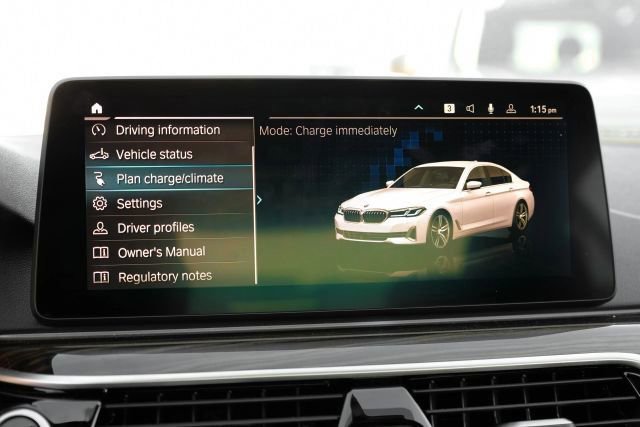 Used 2023 BMW 530e RWD image 37