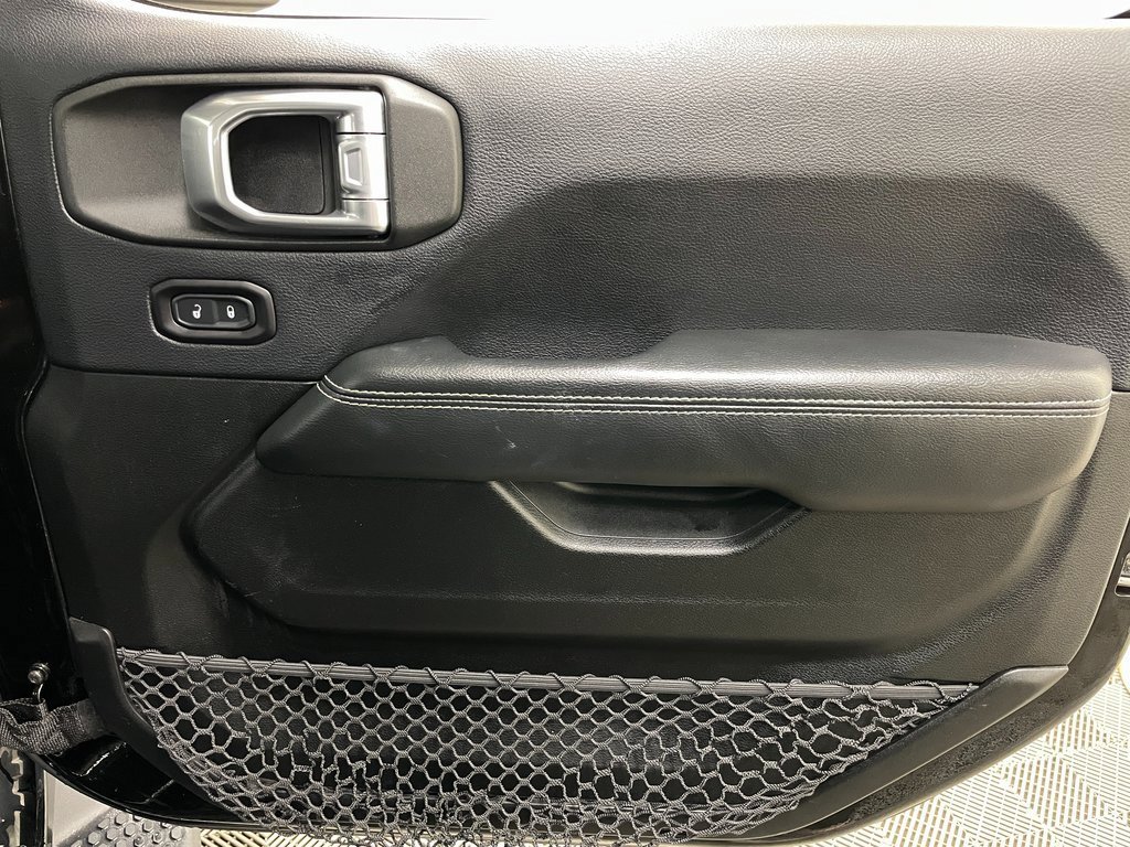 Used 2018 Jeep Wrangler Unlimited Sahara w/ LED Lighting Group image 36