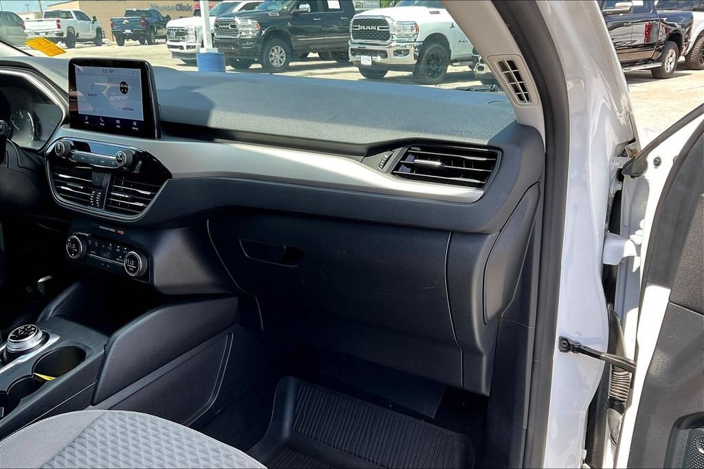 Used 2021 Ford Escape SE FWD image 17