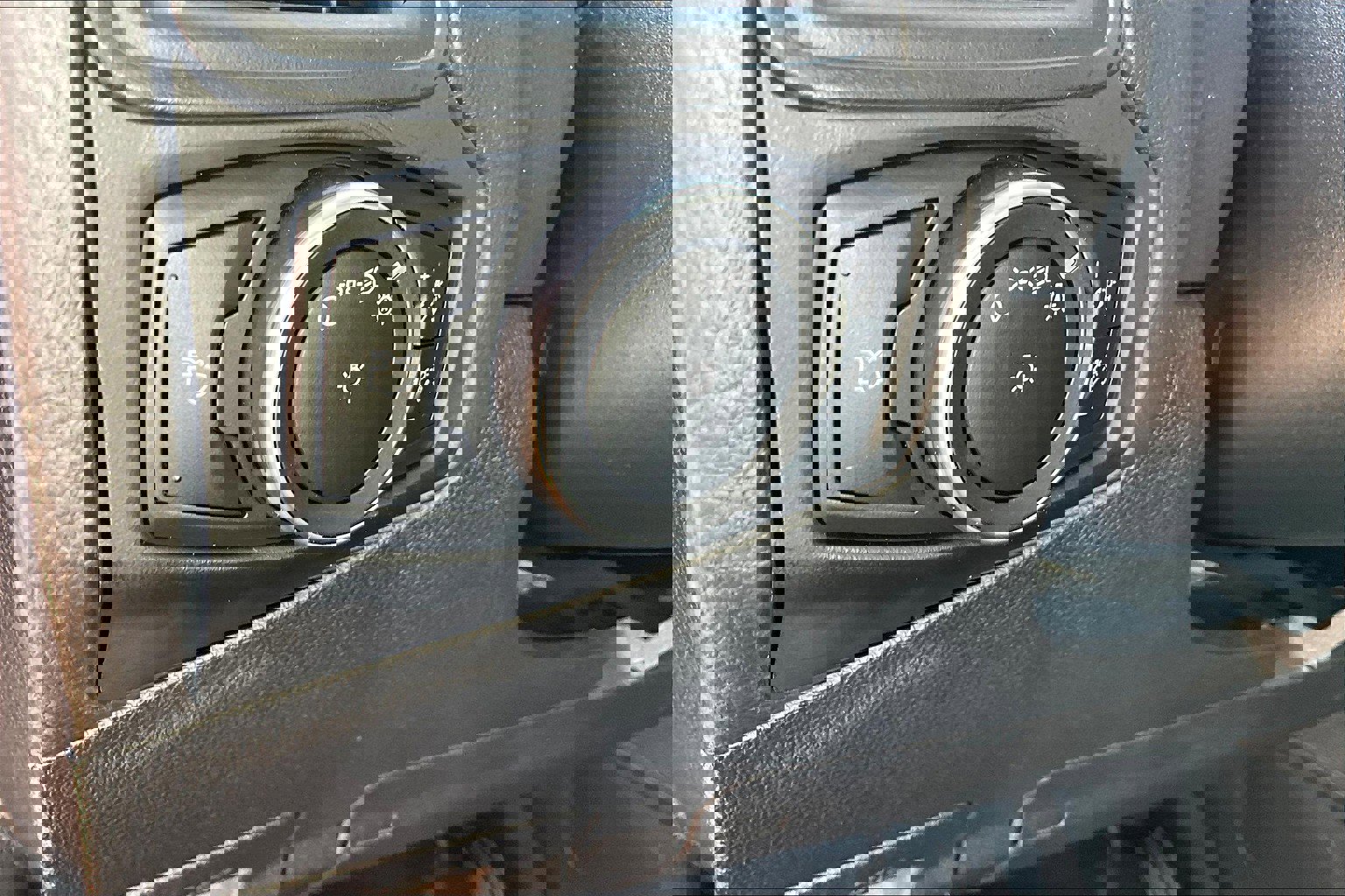 Used 2018 Ford Focus SE image 35