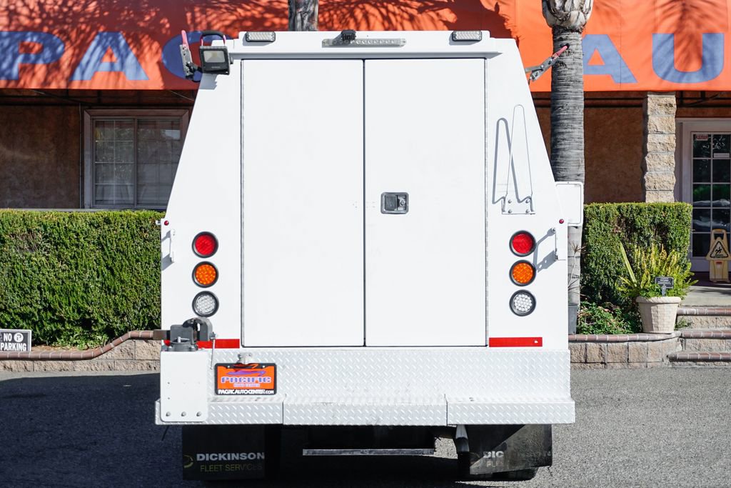 Used 2019 Freightliner Sprinter 3500 image 15