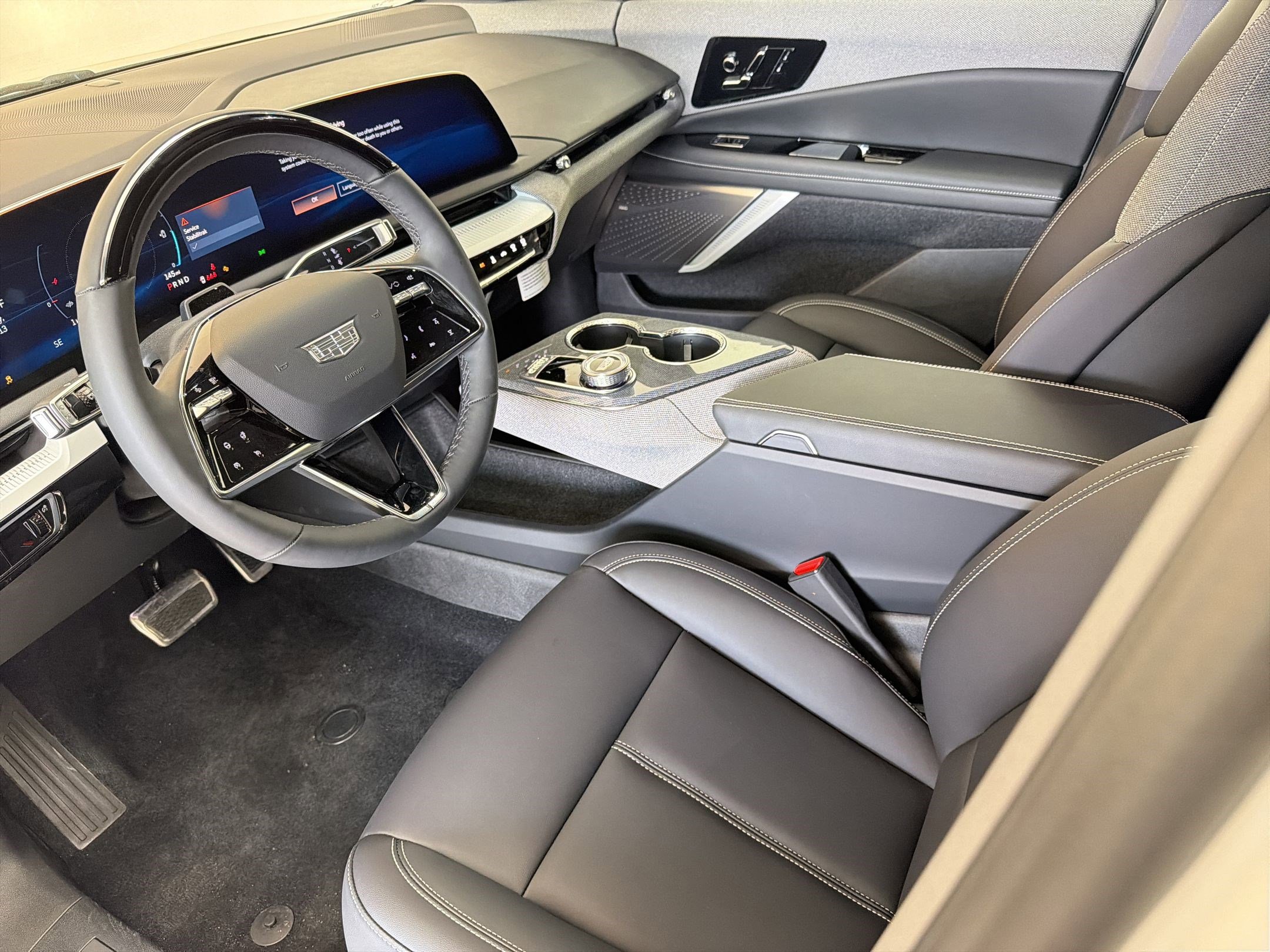 New 2025 Cadillac Optiq Luxury 1 AWD/4WD image 21