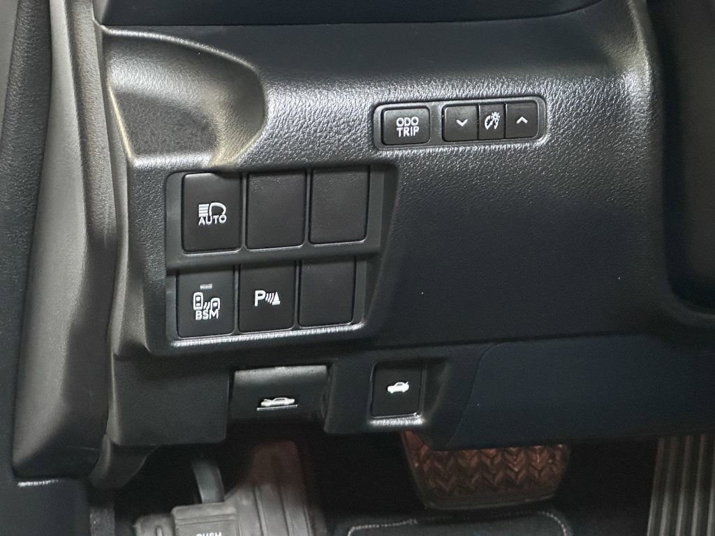 Used 2020 Lexus IS 300 AWD w/ Navigation Package image 21