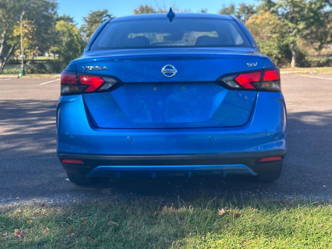 Used 2021 Nissan Versa SV image 5