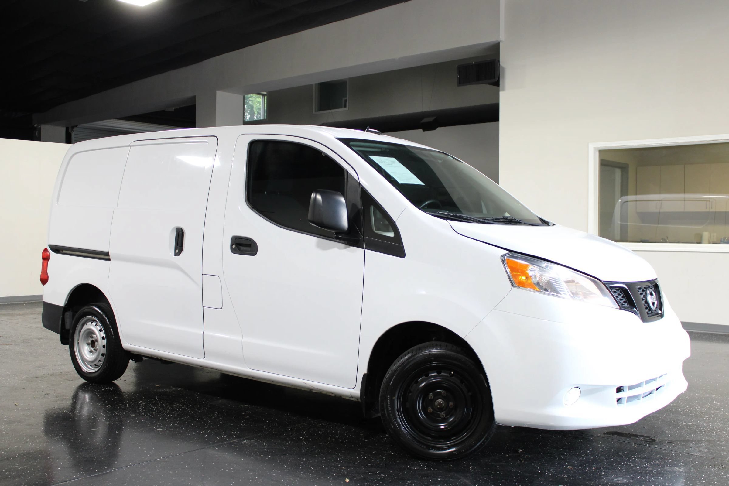 Used 2021 Nissan NV200 S FWD image 30