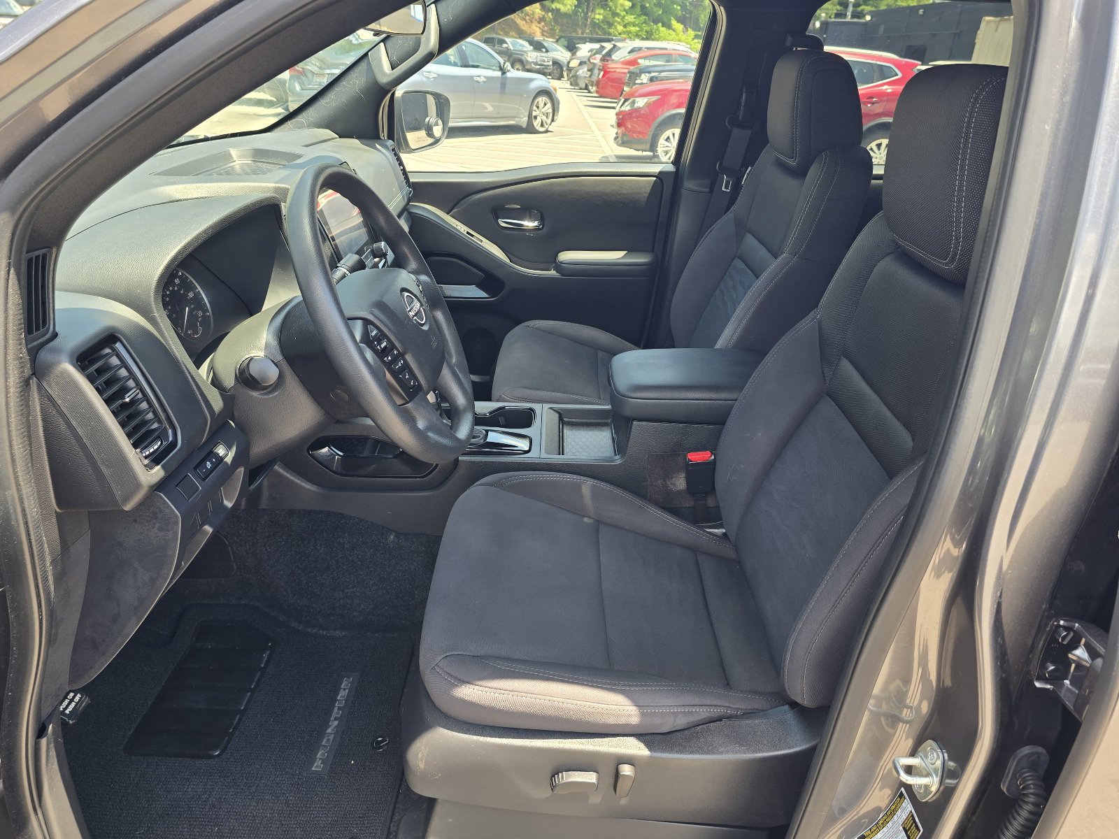 Used 2023 Nissan Frontier SV w/ Midnight Edition Package AWD/4WD image 13