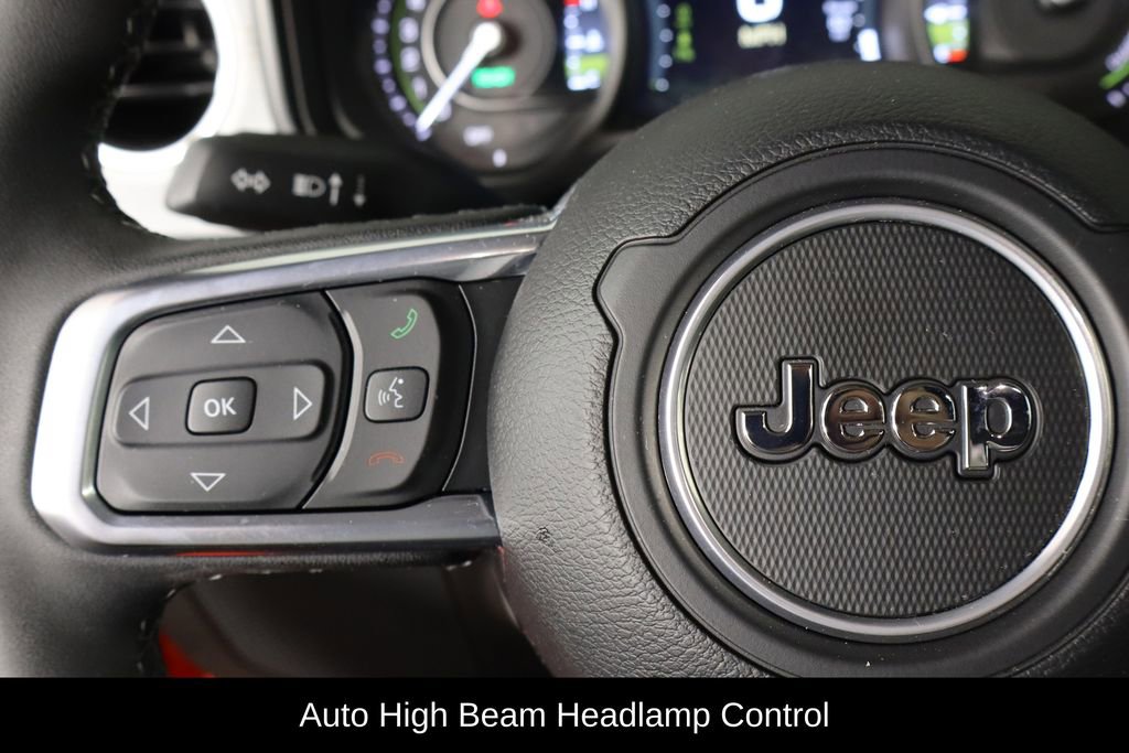 Used 2025 Jeep Wrangler Unlimited Sahara w/ Safety Group image 8