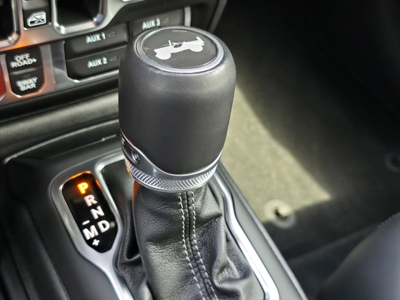 Used 2025 Jeep Wrangler Unlimited Rubicon AWD/4WD image 31