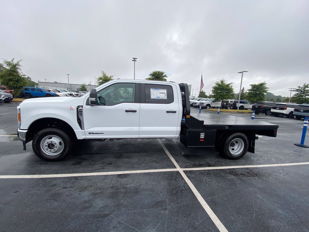 New 2026 Ford F350 XL w/ XL Chrome Package AWD/4WD image 4