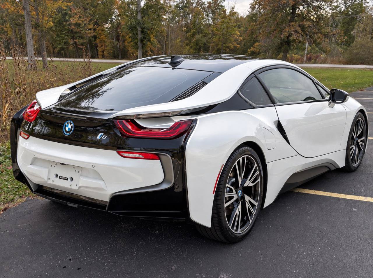 Used 2014 BMW i8 AWD/4WD image 7