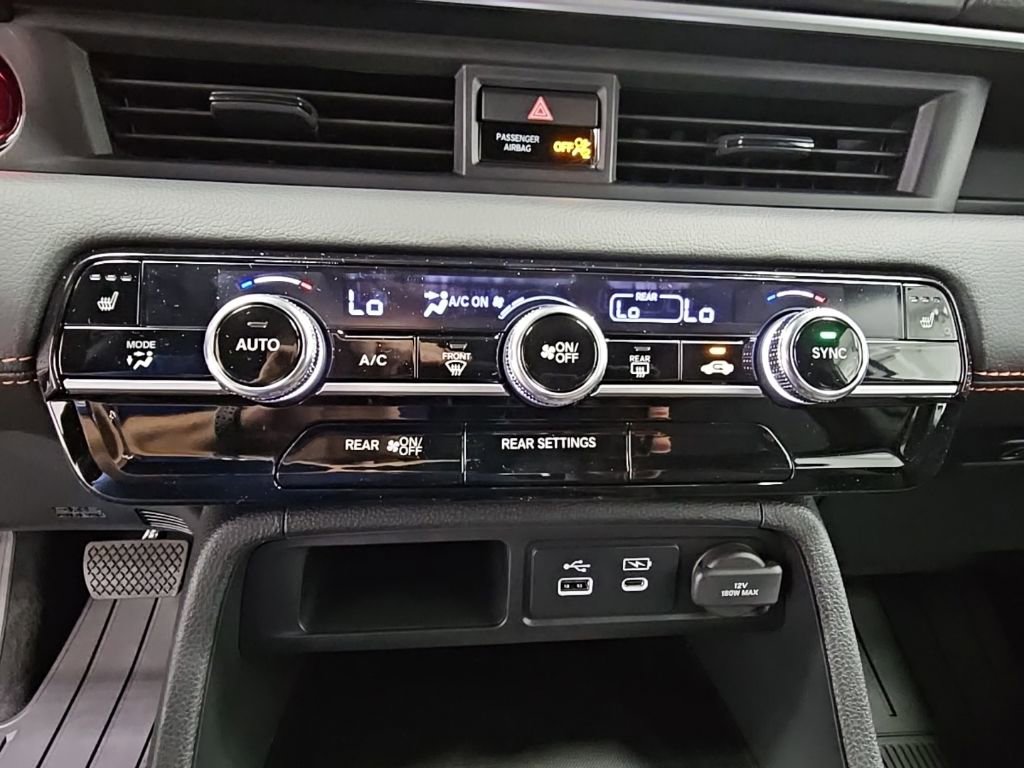 New 2025 Honda Pilot Sport image 16